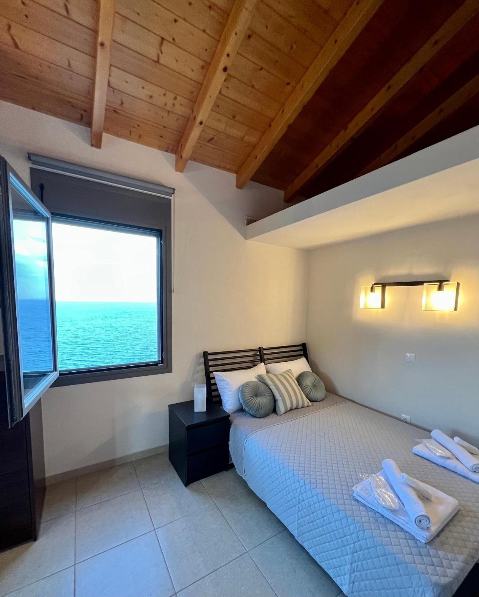 Vl Luxury Villa Kiveri Exterior photo
