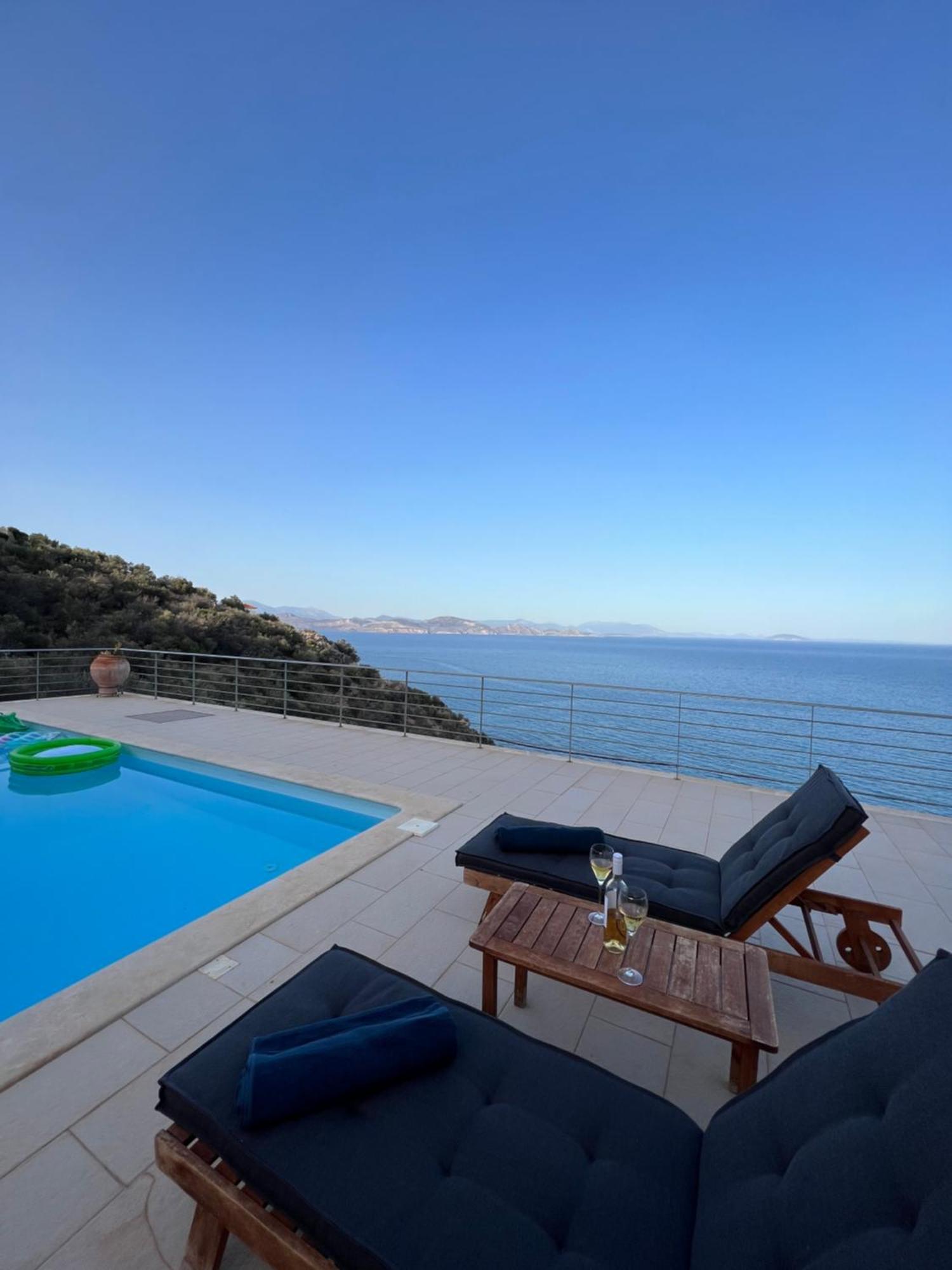 Vl Luxury Villa Kiveri Exterior photo