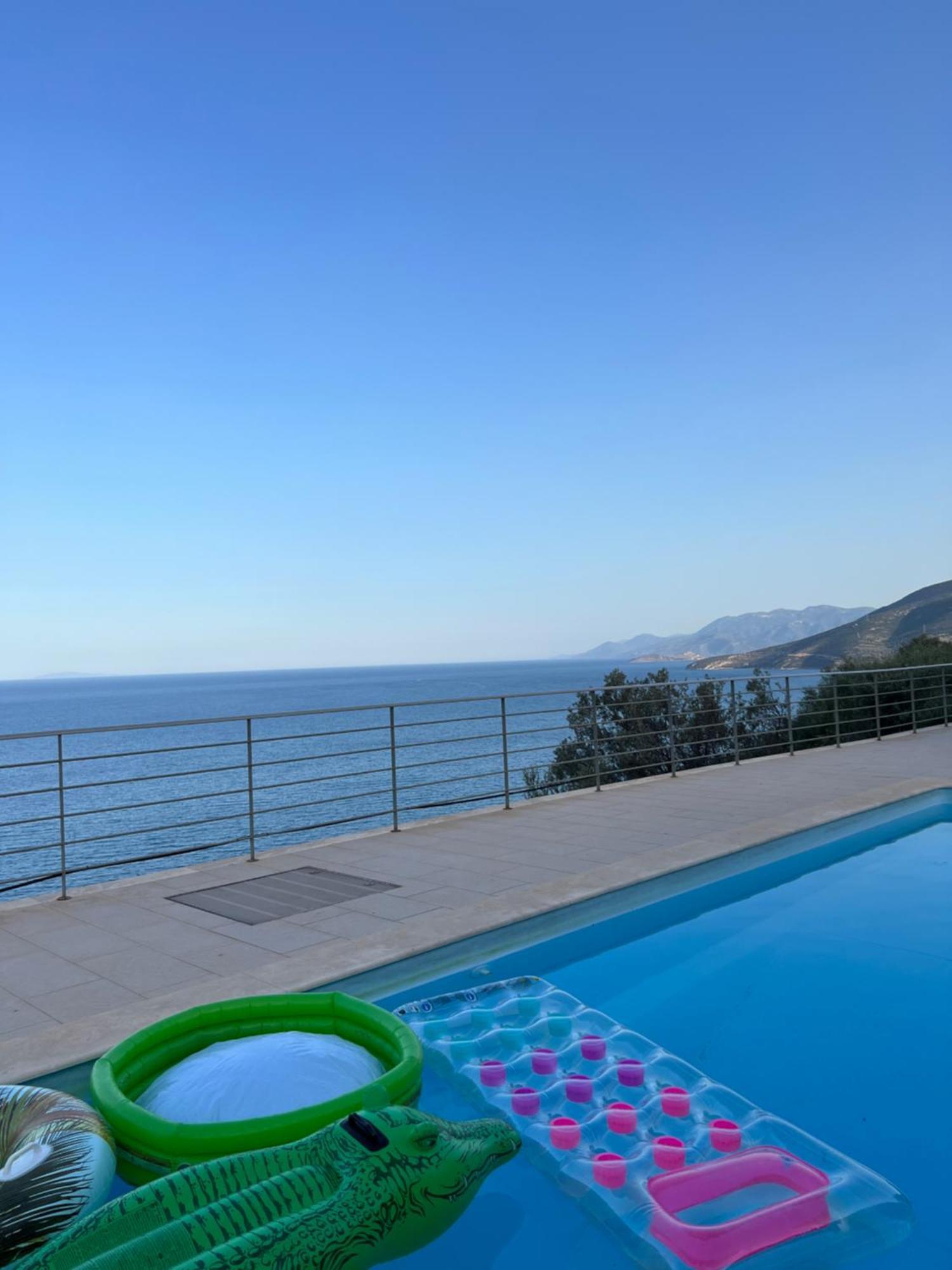 Vl Luxury Villa Kiveri Exterior photo
