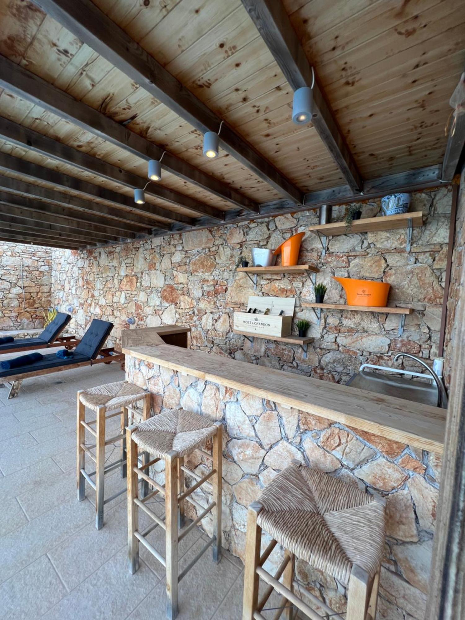 Vl Luxury Villa Kiveri Exterior photo